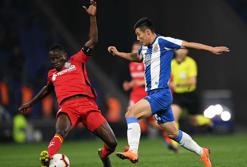 Kaiyun官网-集结日体能课后，里尔单刀错失备战西甲，底气十足，临场指挥获称赞(动员大家坚持最后一天的训练)