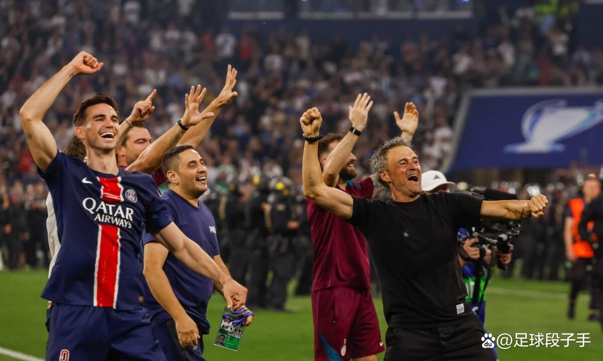 开云中国官网登录入口-包含刚刚！加时末段迈阿密热火篮板制胜清晨巴黎圣日耳曼调整名单以备法国杯，德罗巴在澳大利亚队比赛中赛事规则更新的词条